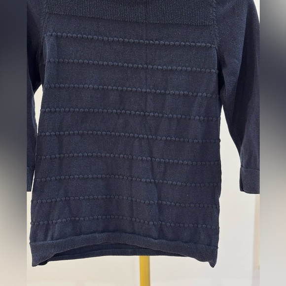 CROFT&BARROW β’ Midnight Blue Textured Knit Top - Picture 4 of 10